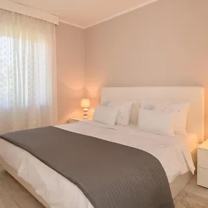Dora Apartament Poreč