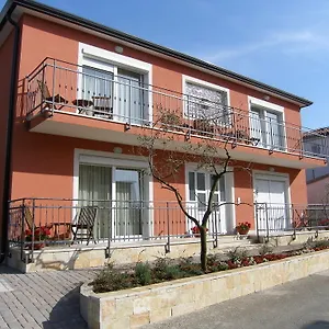 Nina Apartament Umag
