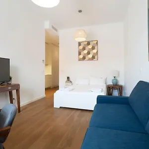  Apartment Flh Restauradores Modern